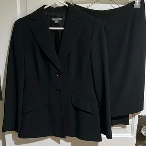Excellent 3-piece Black Ann Taylor Suit